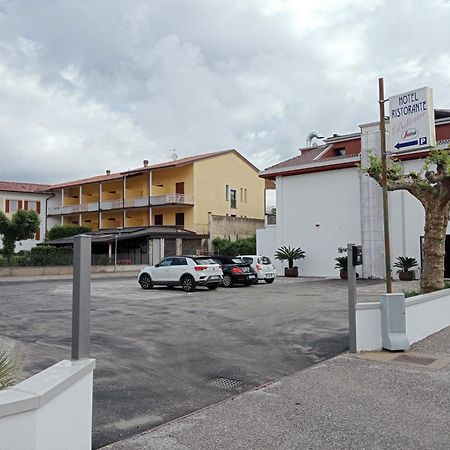 Bellerive Ristorante Albergo Manerba del Garda Εξωτερικό φωτογραφία