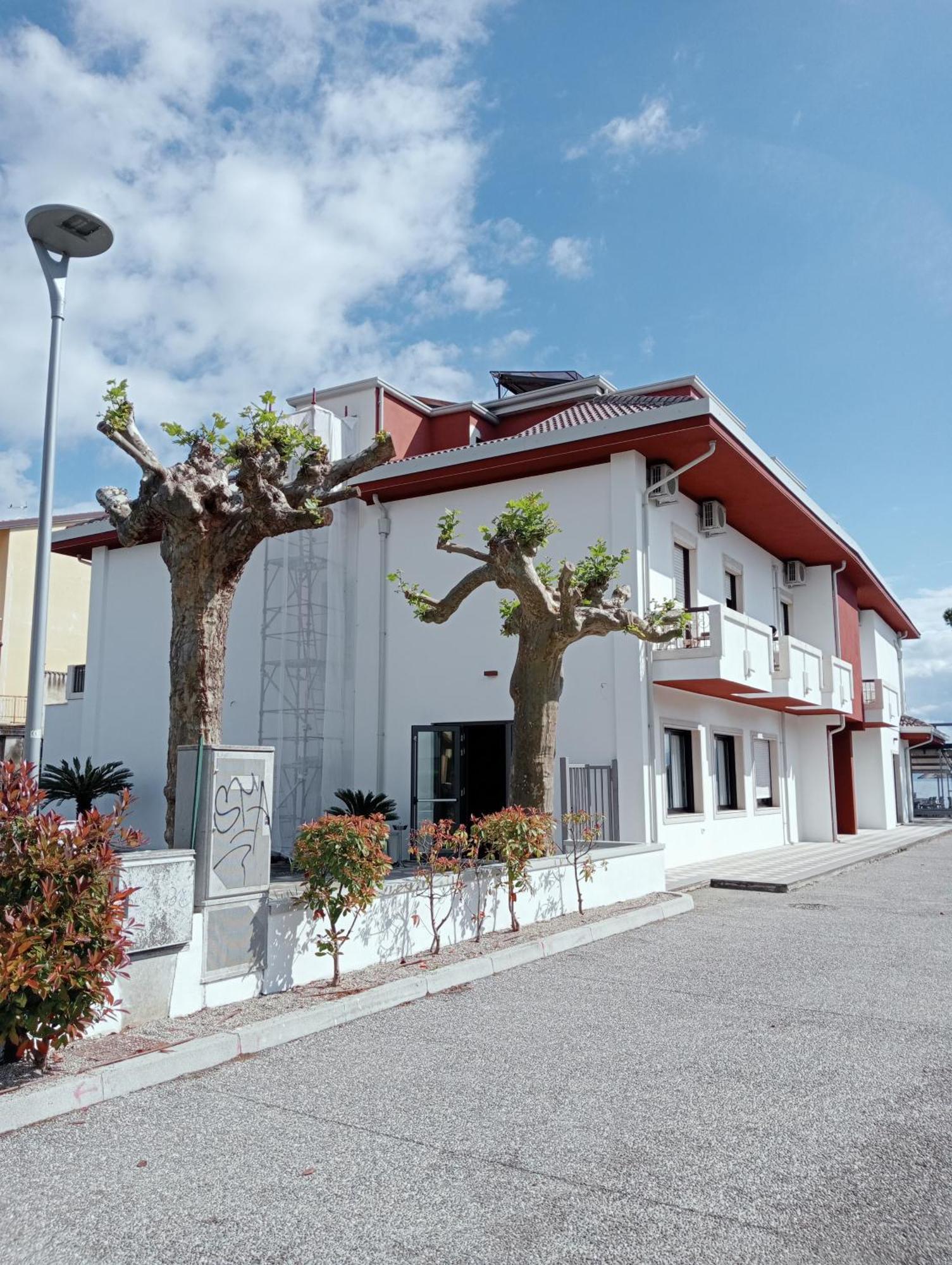 Bellerive Ristorante Albergo Manerba del Garda Εξωτερικό φωτογραφία